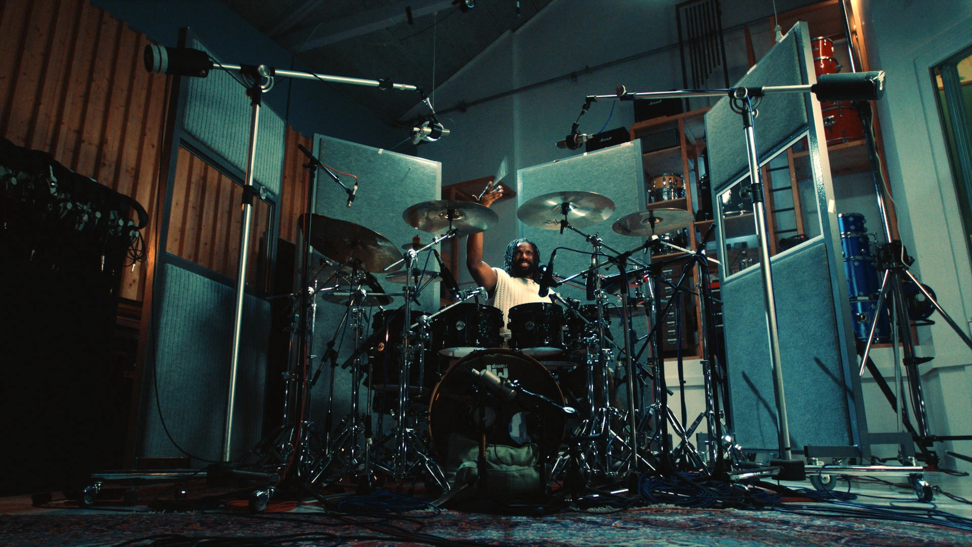 The Cavemen. - General (Live Performance)